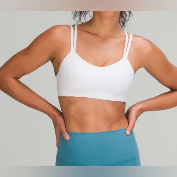 NWOT Lululemon Like a Cloud Bra *Light Support, B/C Cup White - Picture 2 of 4
